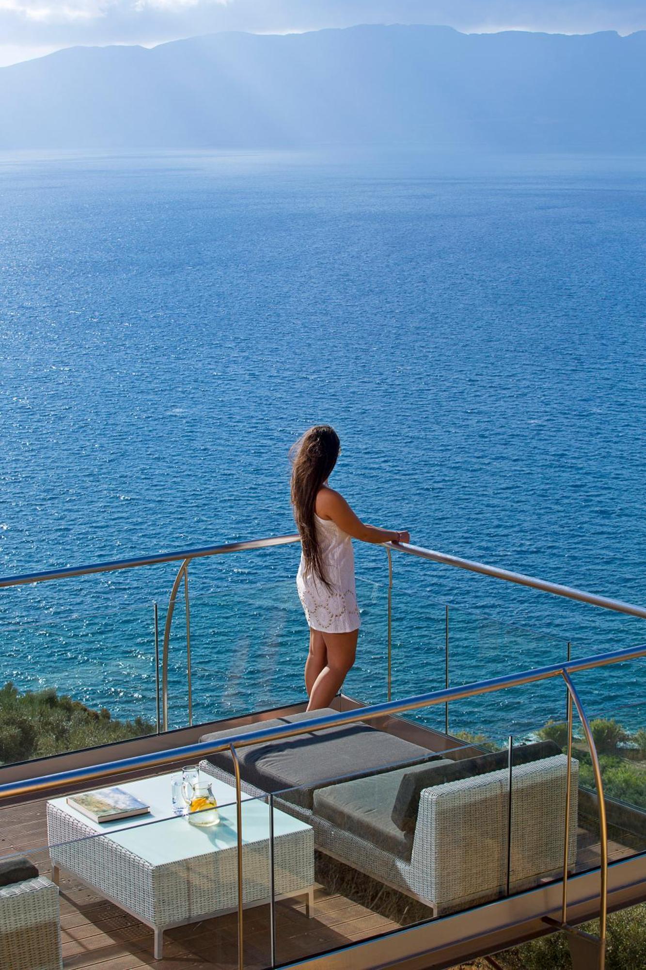 Beachfront Ravdoucha Epavlis Eleni Villa - Pool, Hot Tub, Gym, Sauna, Private Parking, Wifi Chania  Екстер'єр фото