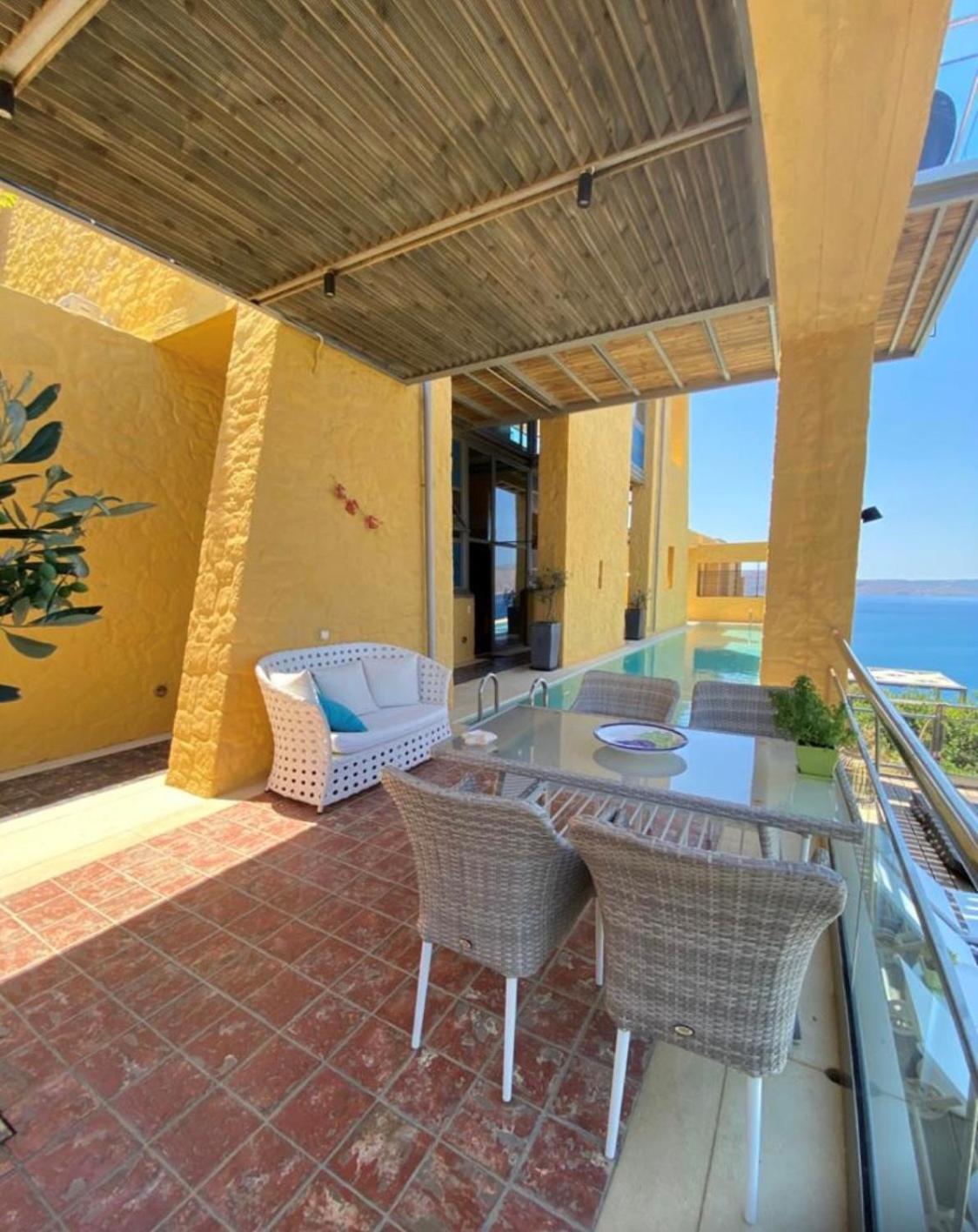 Beachfront Ravdoucha Epavlis Eleni Villa - Pool, Hot Tub, Gym, Sauna, Private Parking, Wifi Chania  Екстер'єр фото