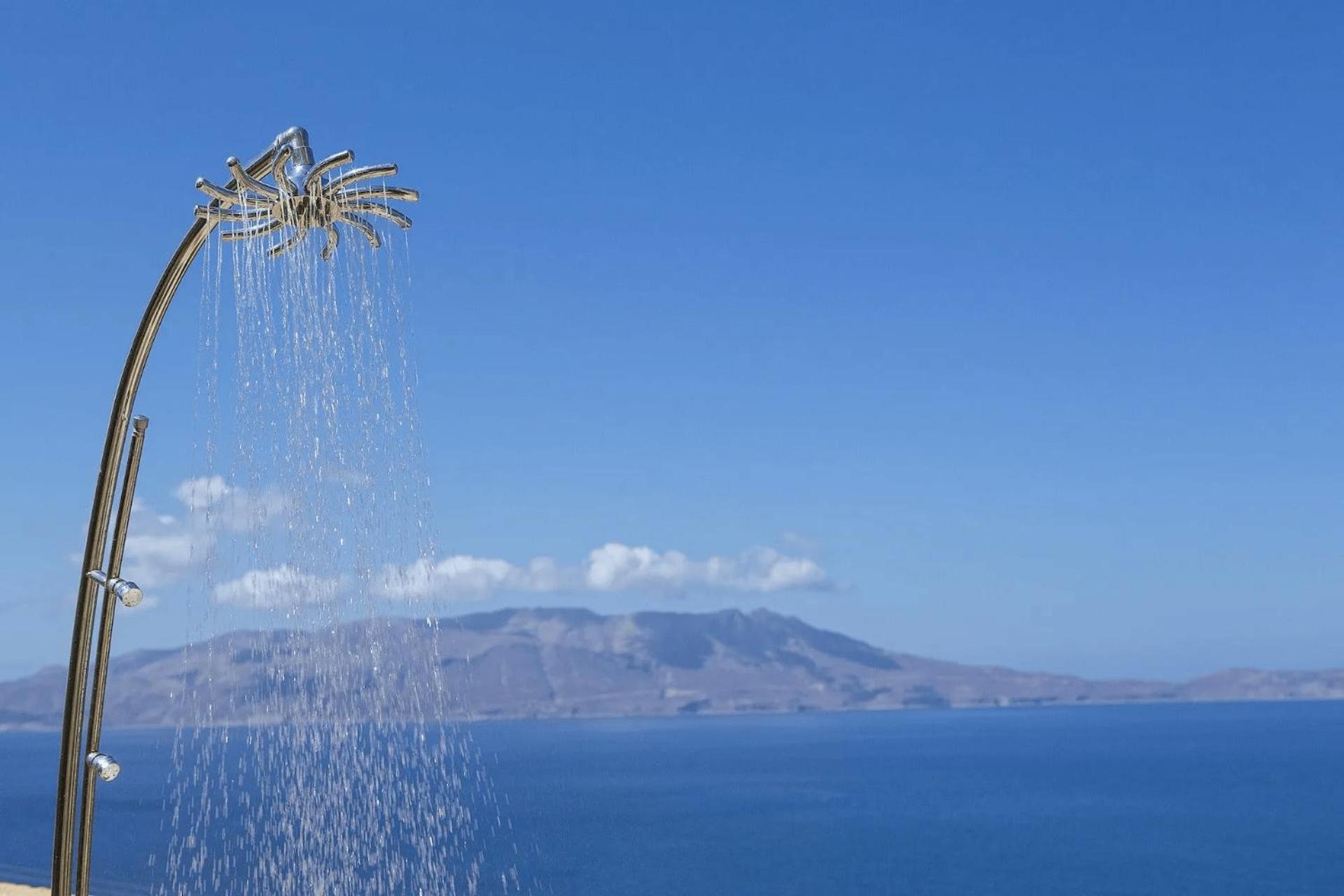 Beachfront Ravdoucha Epavlis Eleni Villa - Pool, Hot Tub, Gym, Sauna, Private Parking, Wifi Chania  Екстер'єр фото