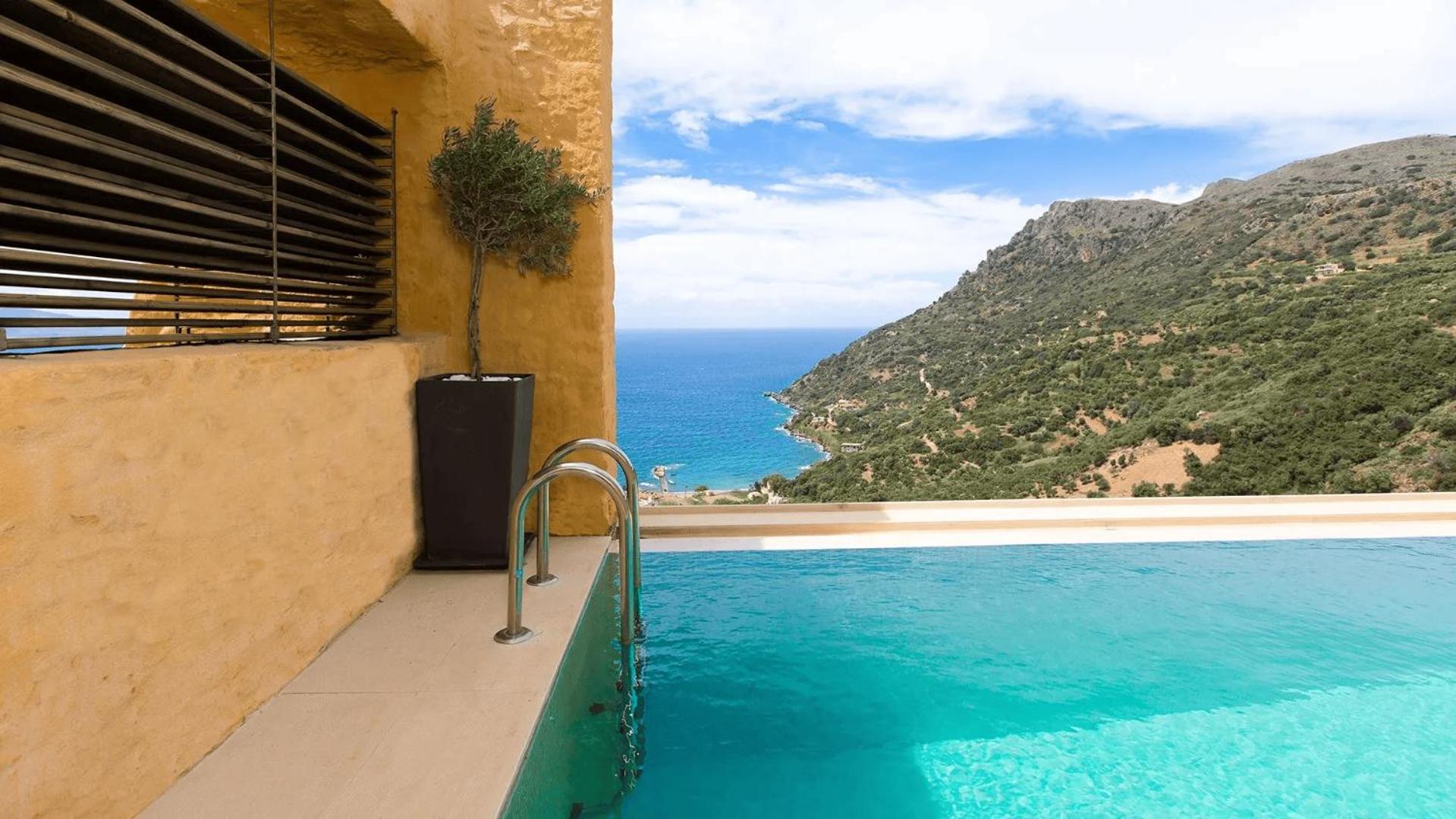 Beachfront Ravdoucha Epavlis Eleni Villa - Pool, Hot Tub, Gym, Sauna, Private Parking, Wifi Chania  Екстер'єр фото